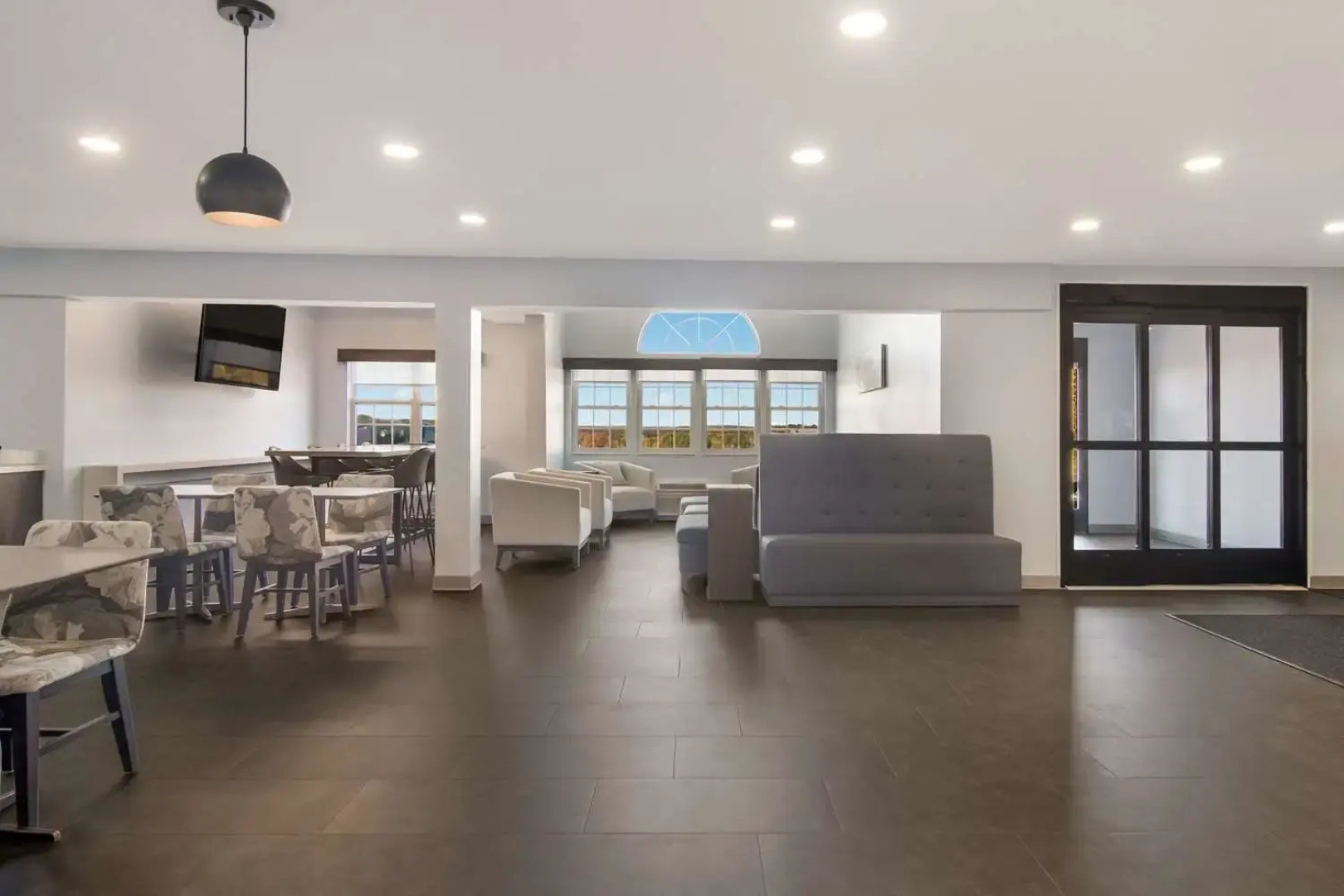 Sleep Inn & Suites Clarion, PA Near I-80