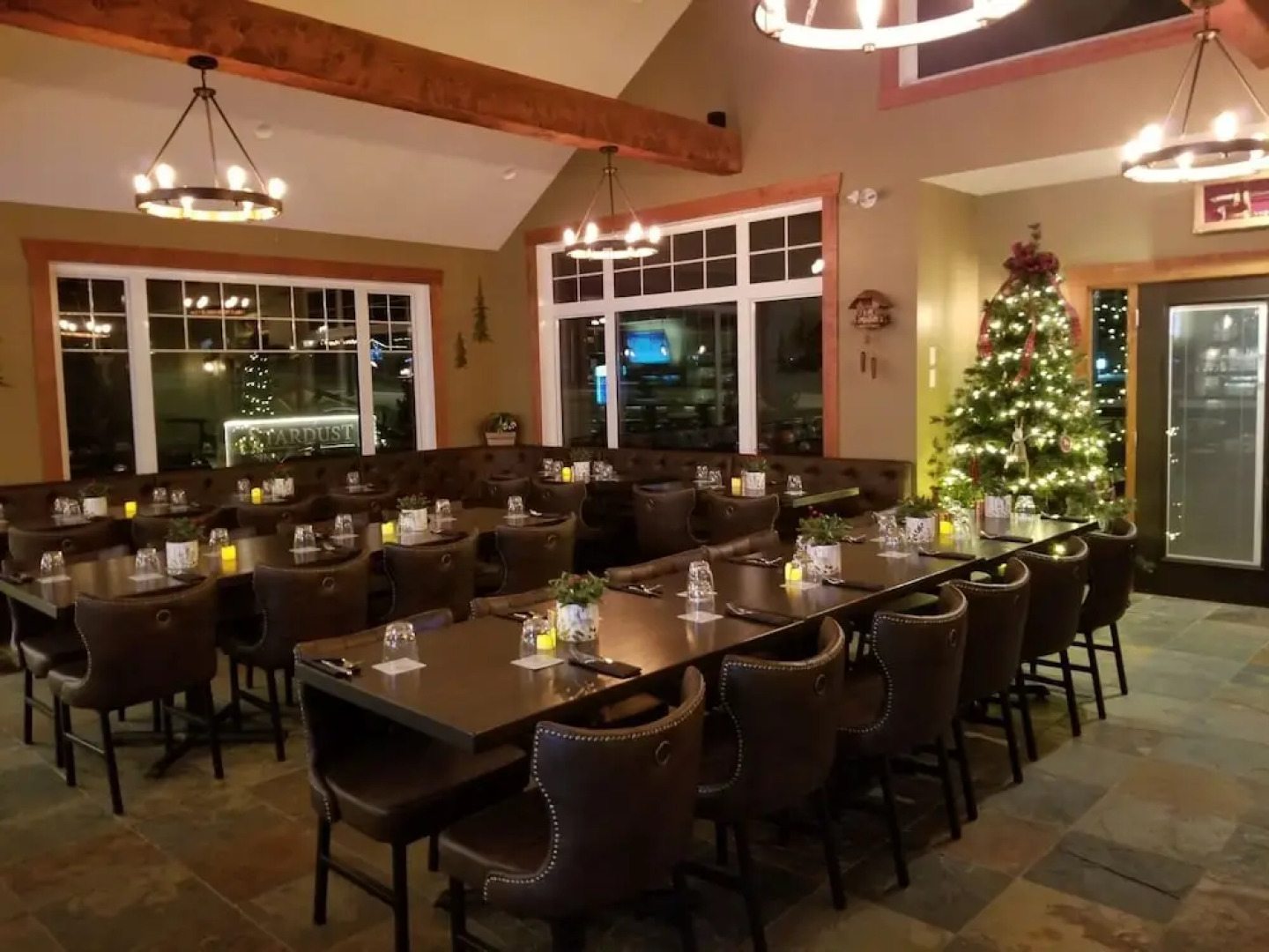 Stardust Inn and Chalets