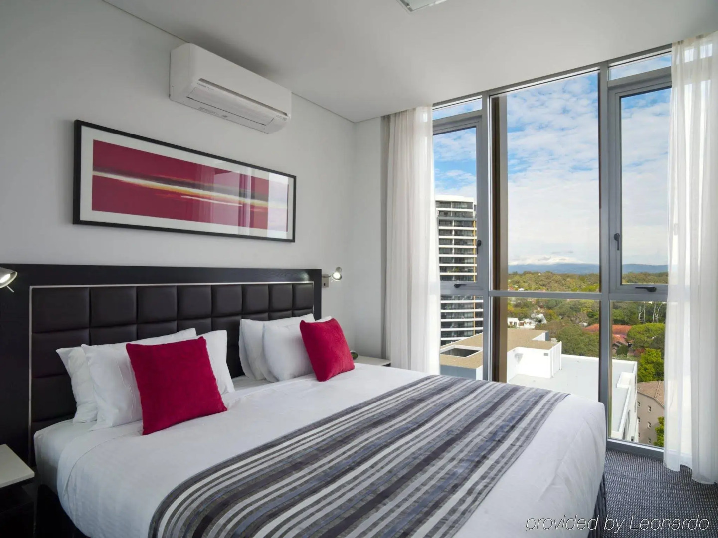 Meriton Suites Southport, Gold Coast