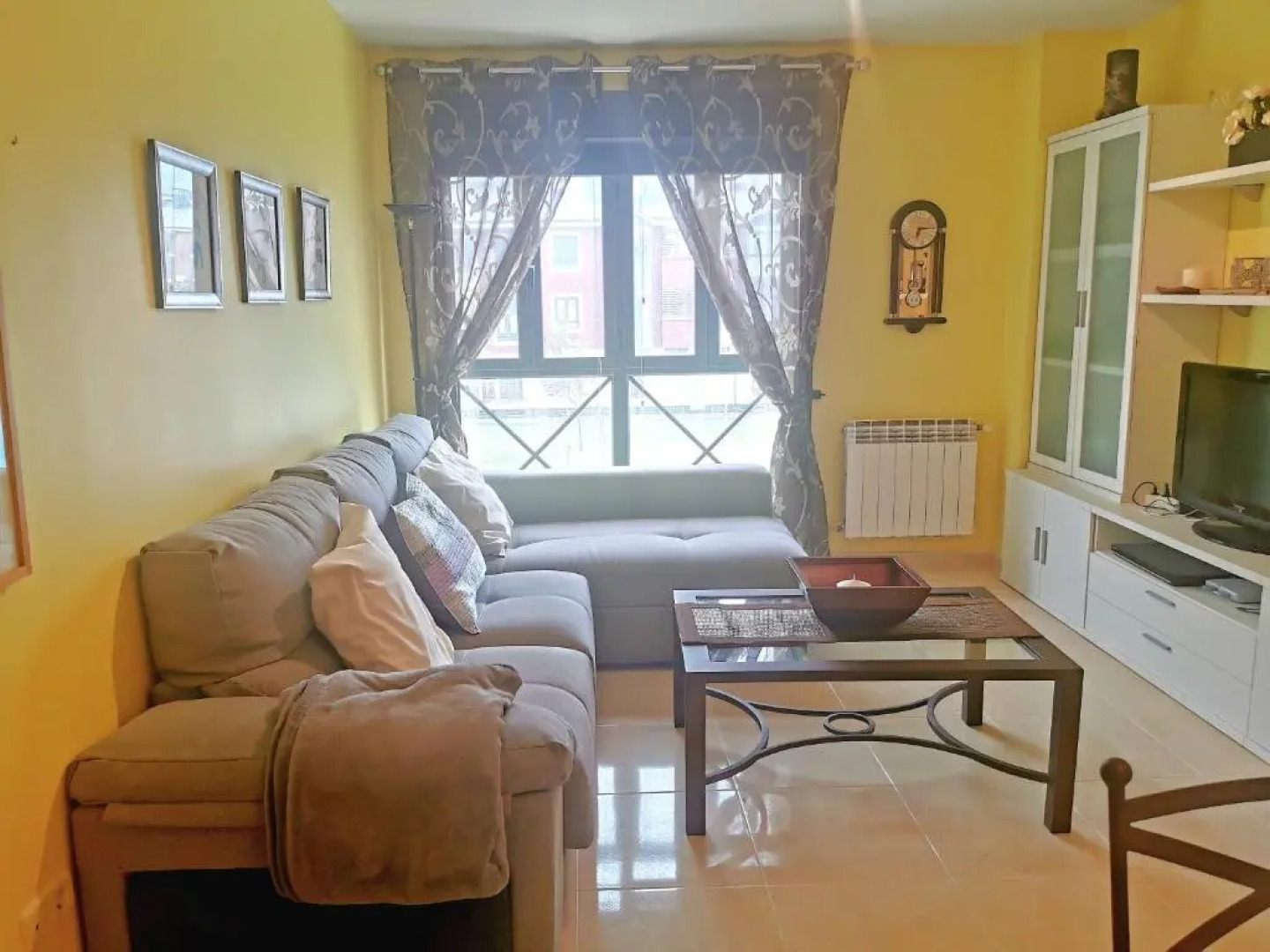 Apartamento de 3 dormitorios con piscina - Riaza Vacacional