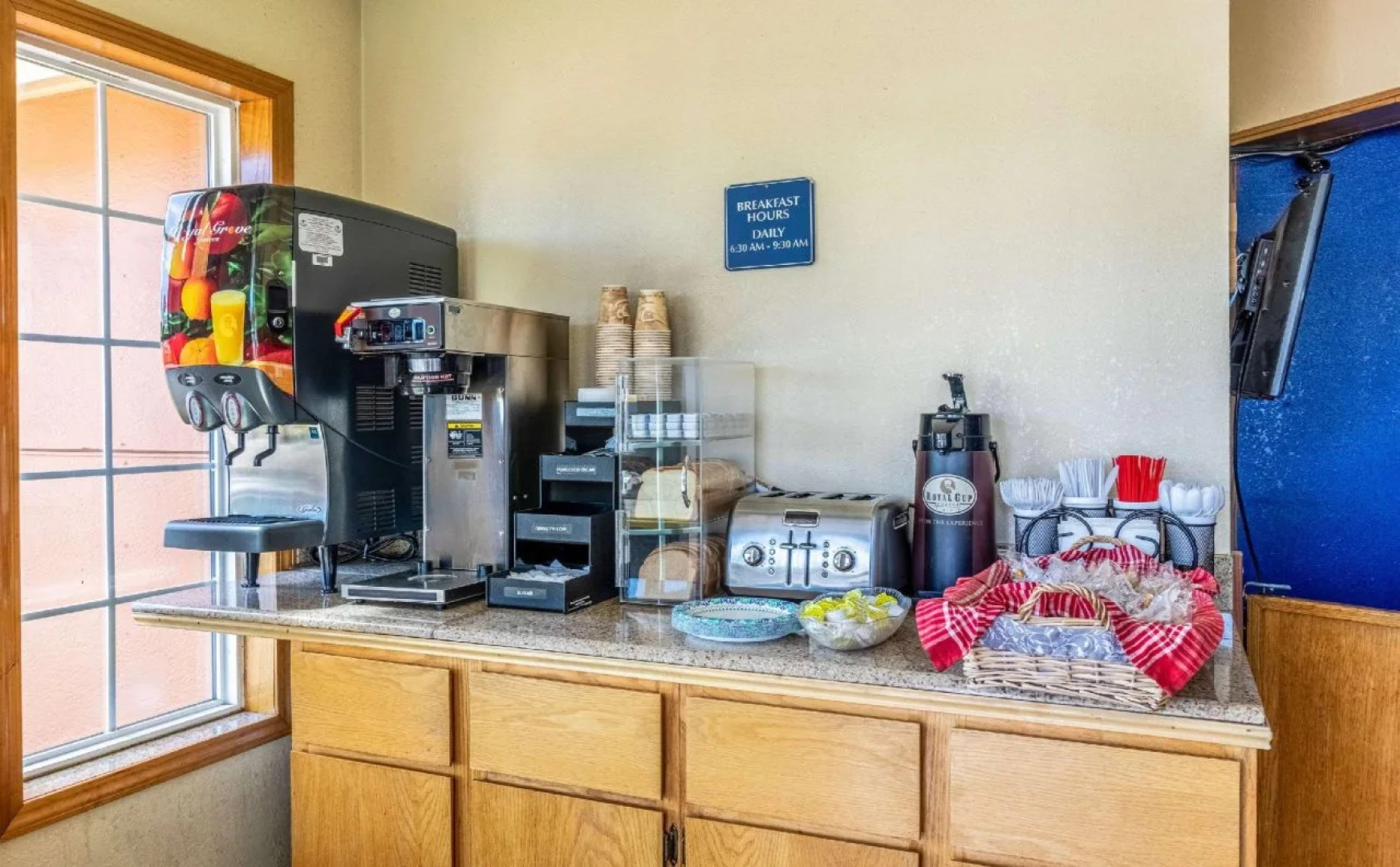 Rodeway Inn & Suites Portland West - Beaverton