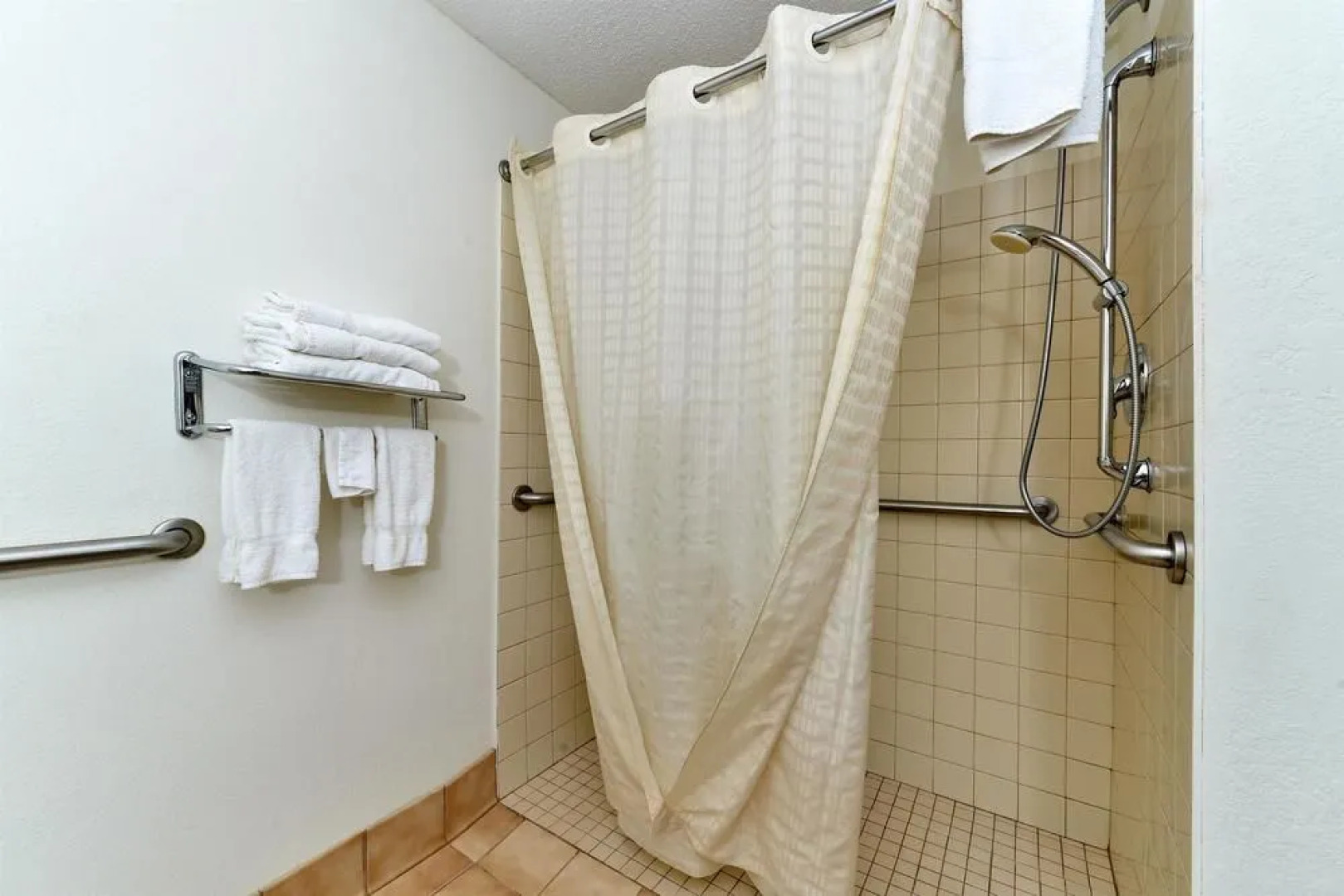 Americas Best Value Inn And Suites Carrollton