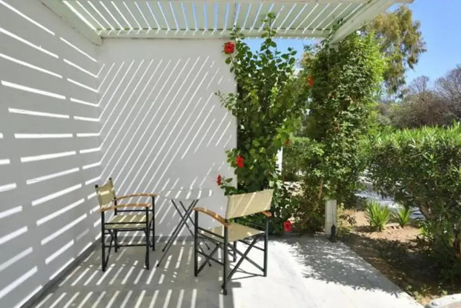 Surfing Beach Village