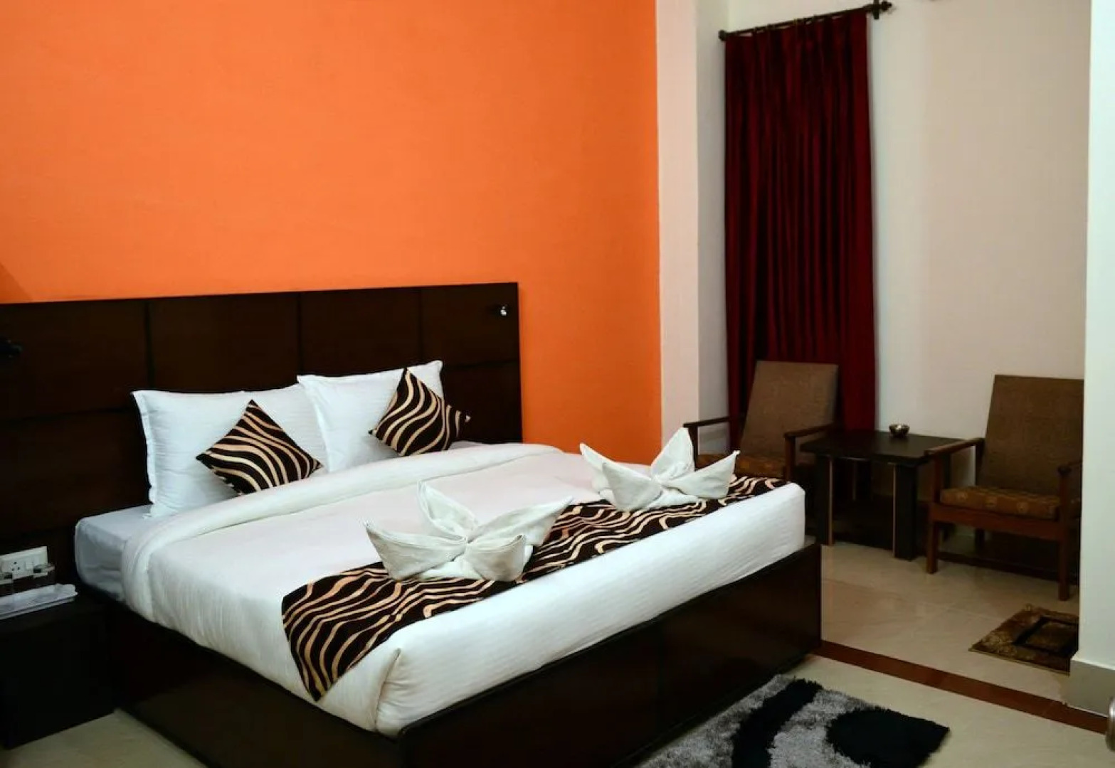 Dee Jay Hotel and Restaurant