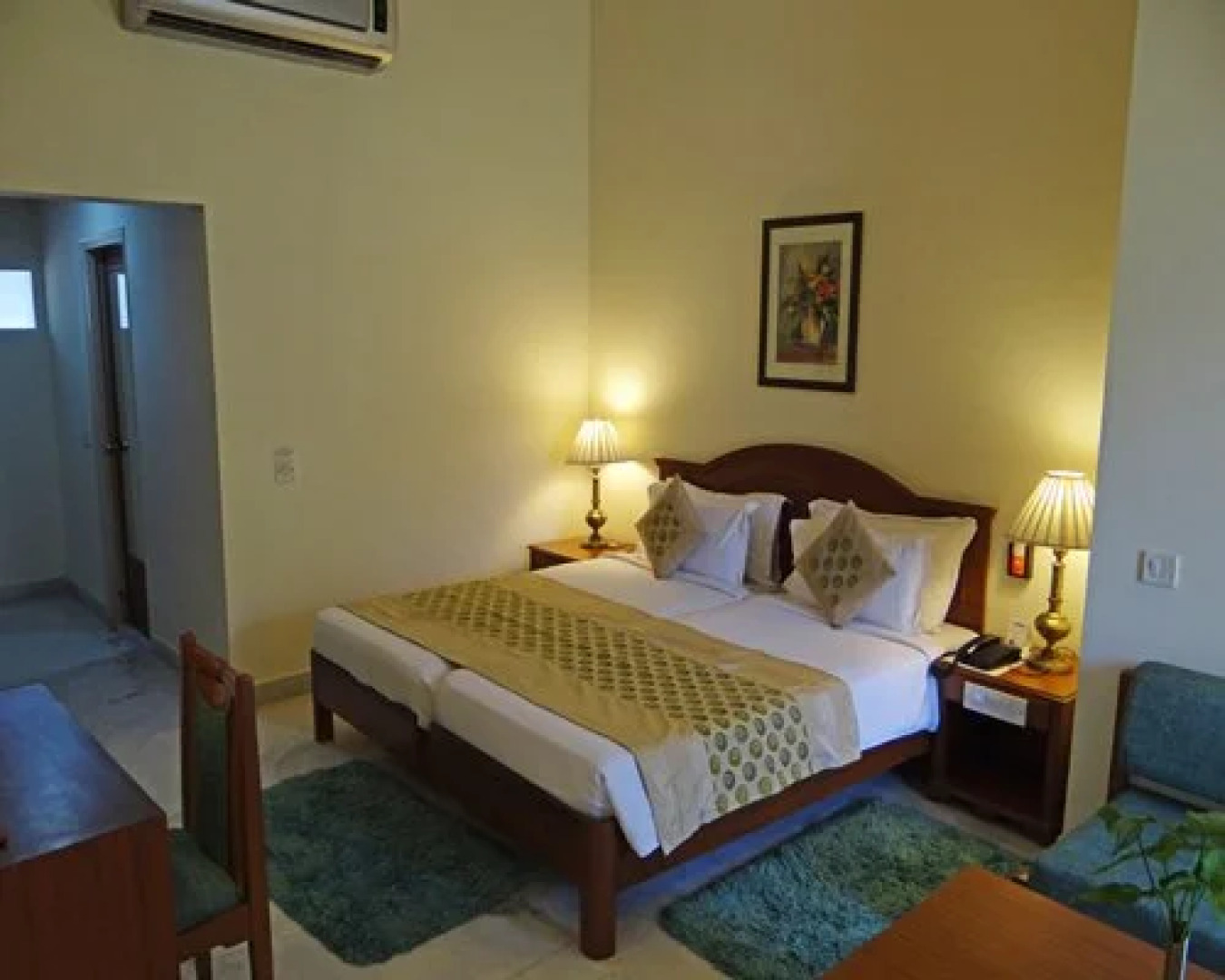 The Resort Country Club, Manesar