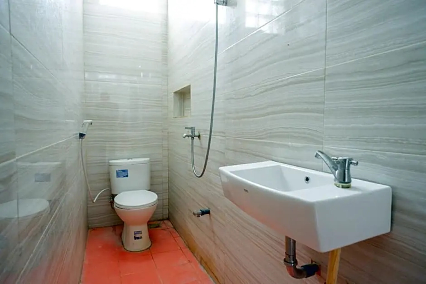 RedDoorz near Lippo Plaza Kendari