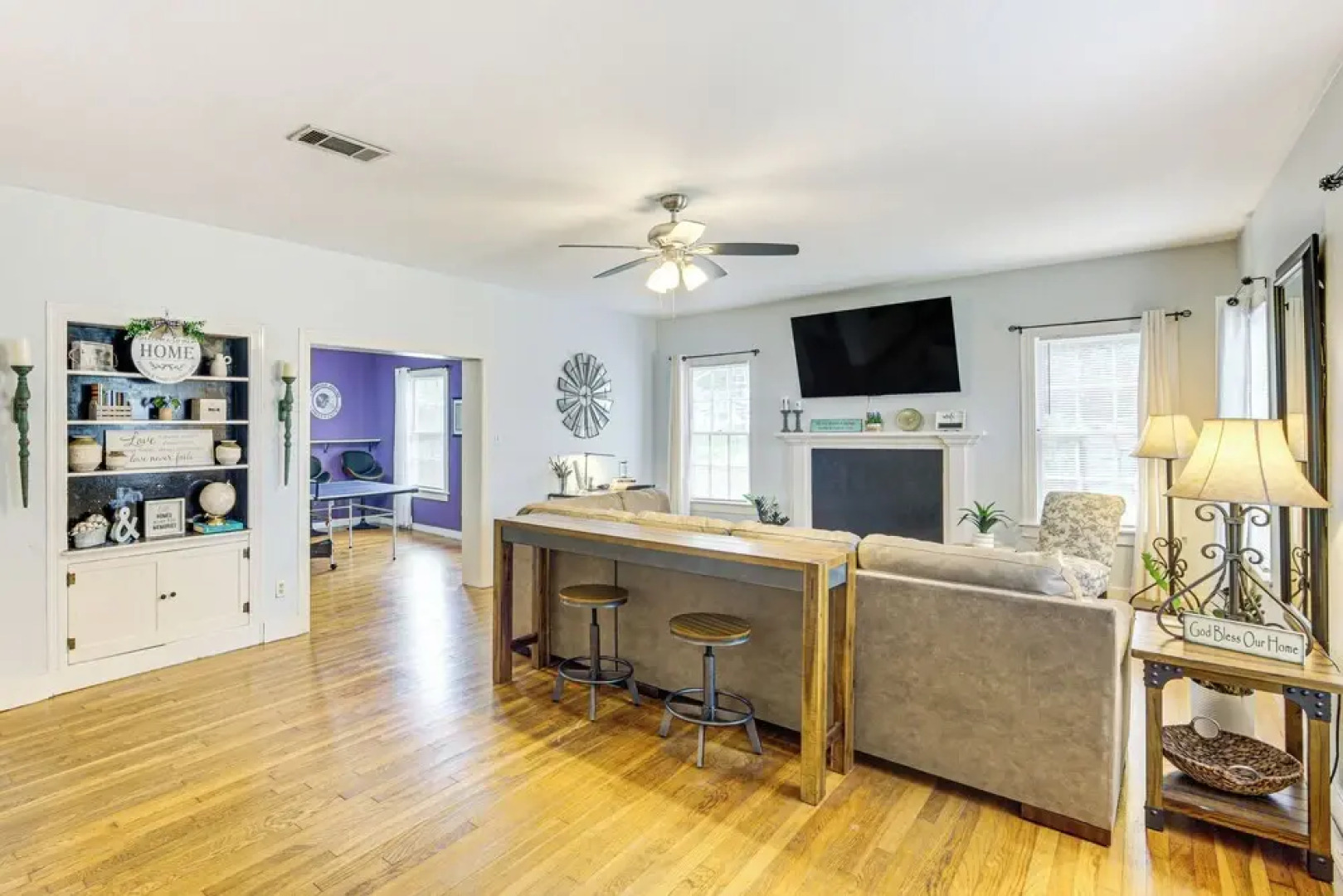 Lumberjack Hideaway Near Campus in Nacogdoches!