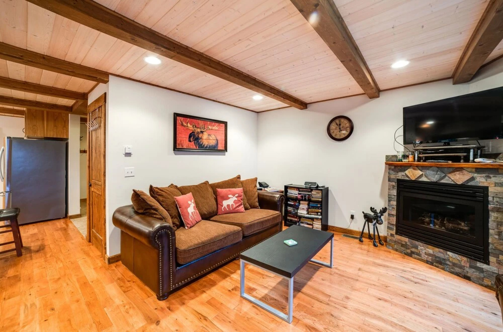 Mt. Baker Lodging Cabin 50 - Hot Tub, WiFi, Sleeps 8! by MBL