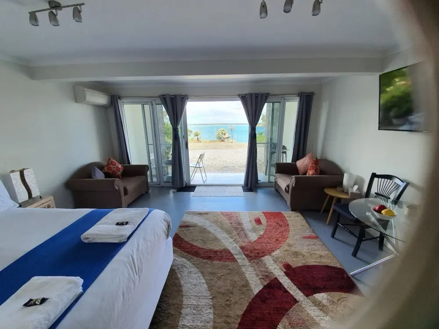 Applebay Guest House