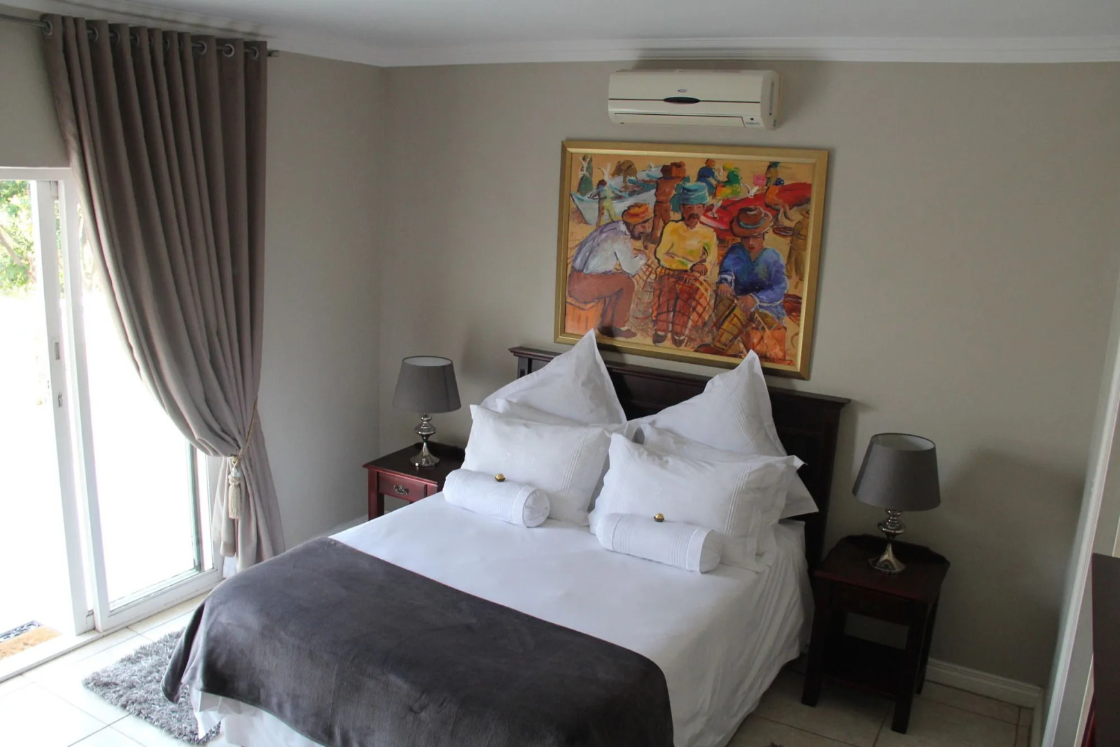 Seaview Manor Exquisite Bed & Breakfast