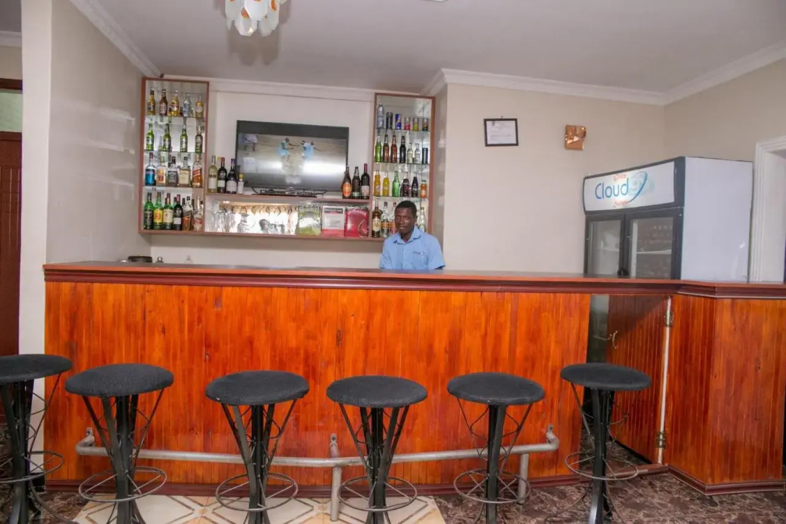 Glitz Cloud 9 Suites