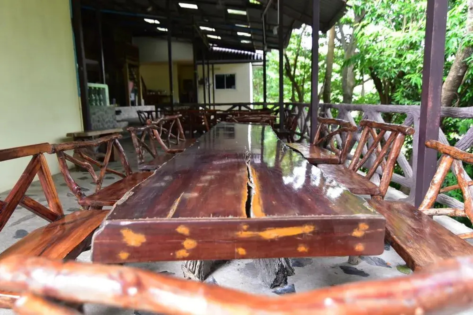 Petch Jed Sao Noi Resort