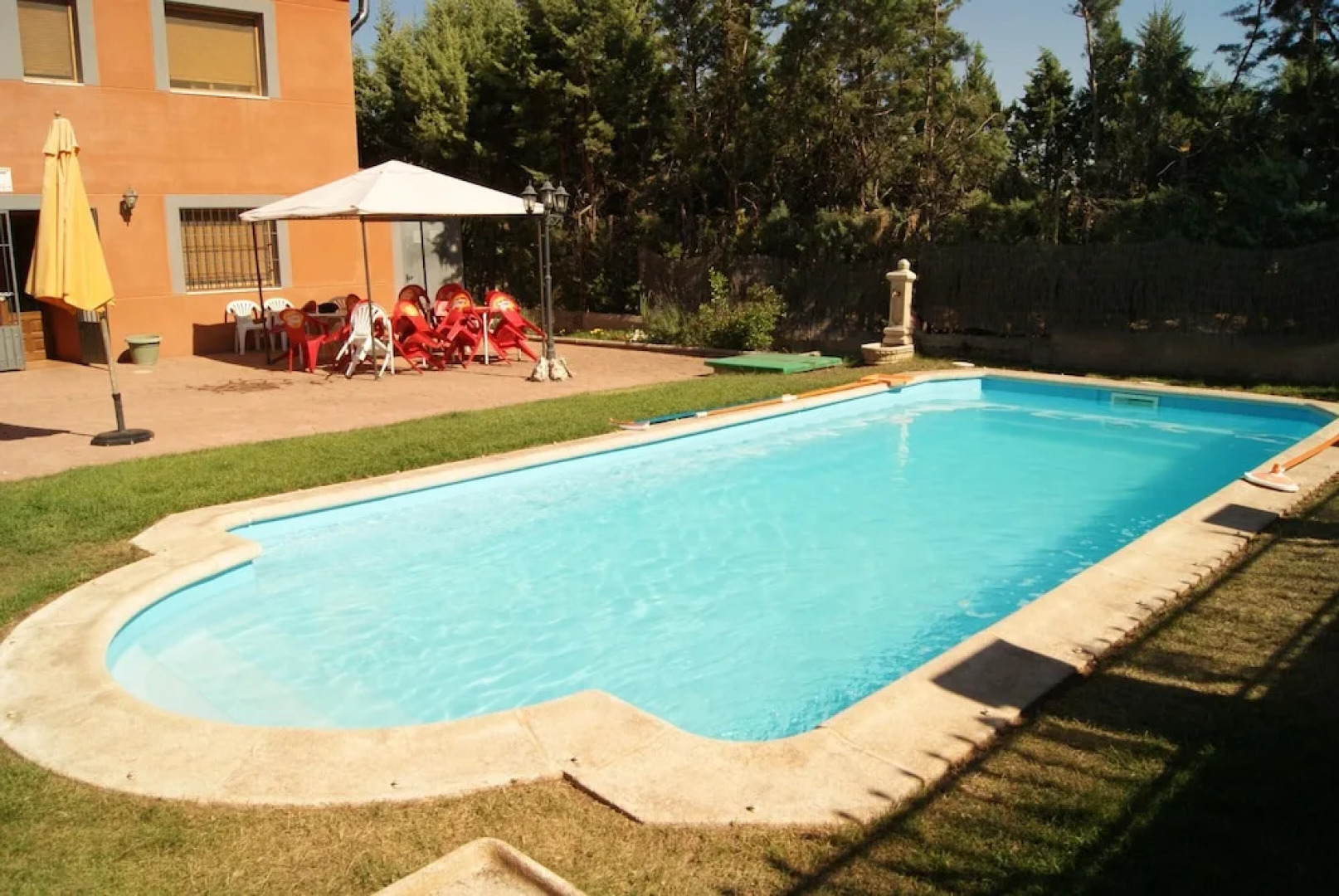 Villa With 6 Bedrooms in Cerezo de Mohernando, With Private Pool, Furnished Terrace and Wifi