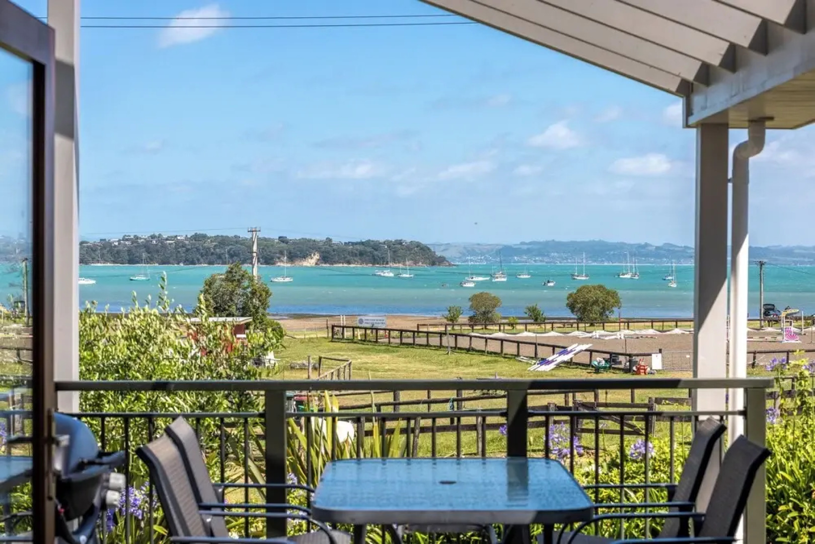 Tikirau Bay Views in Oneroa