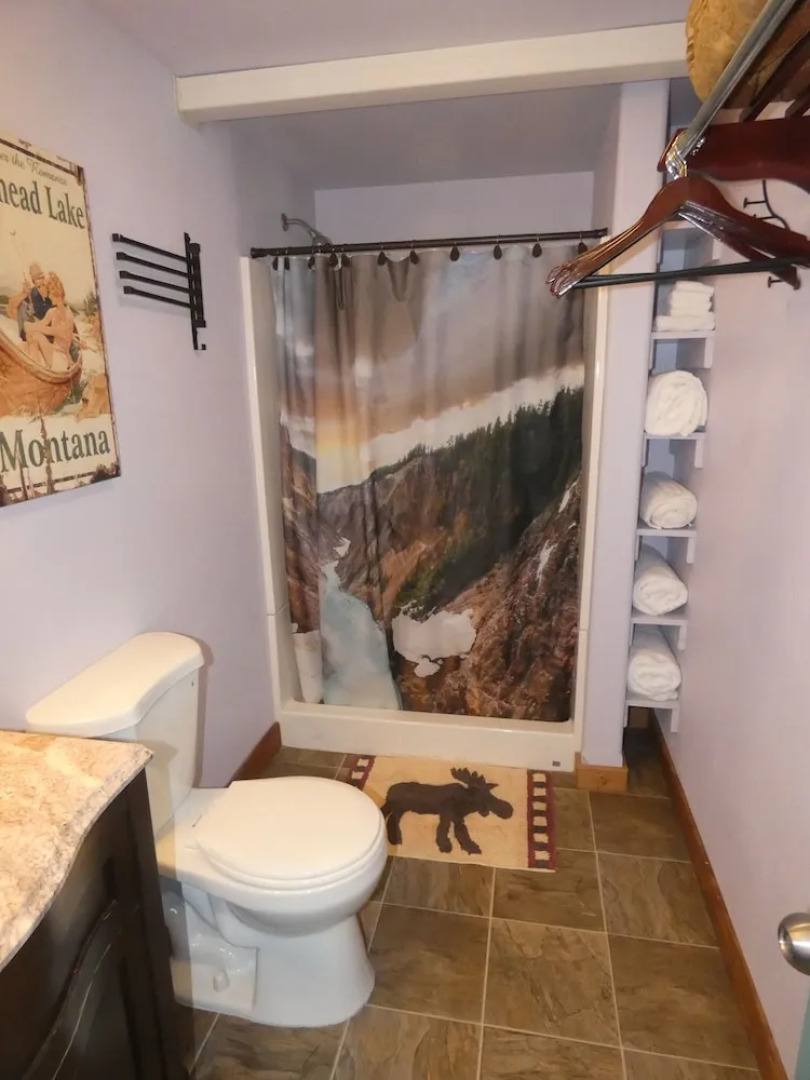 Yellowstone Motel - Adults Only