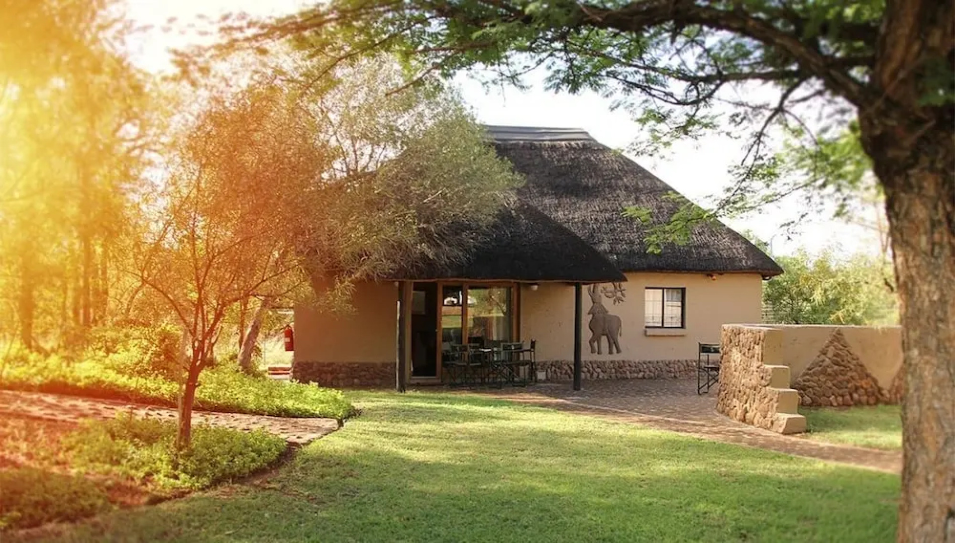 Ukutula Lion Lodge