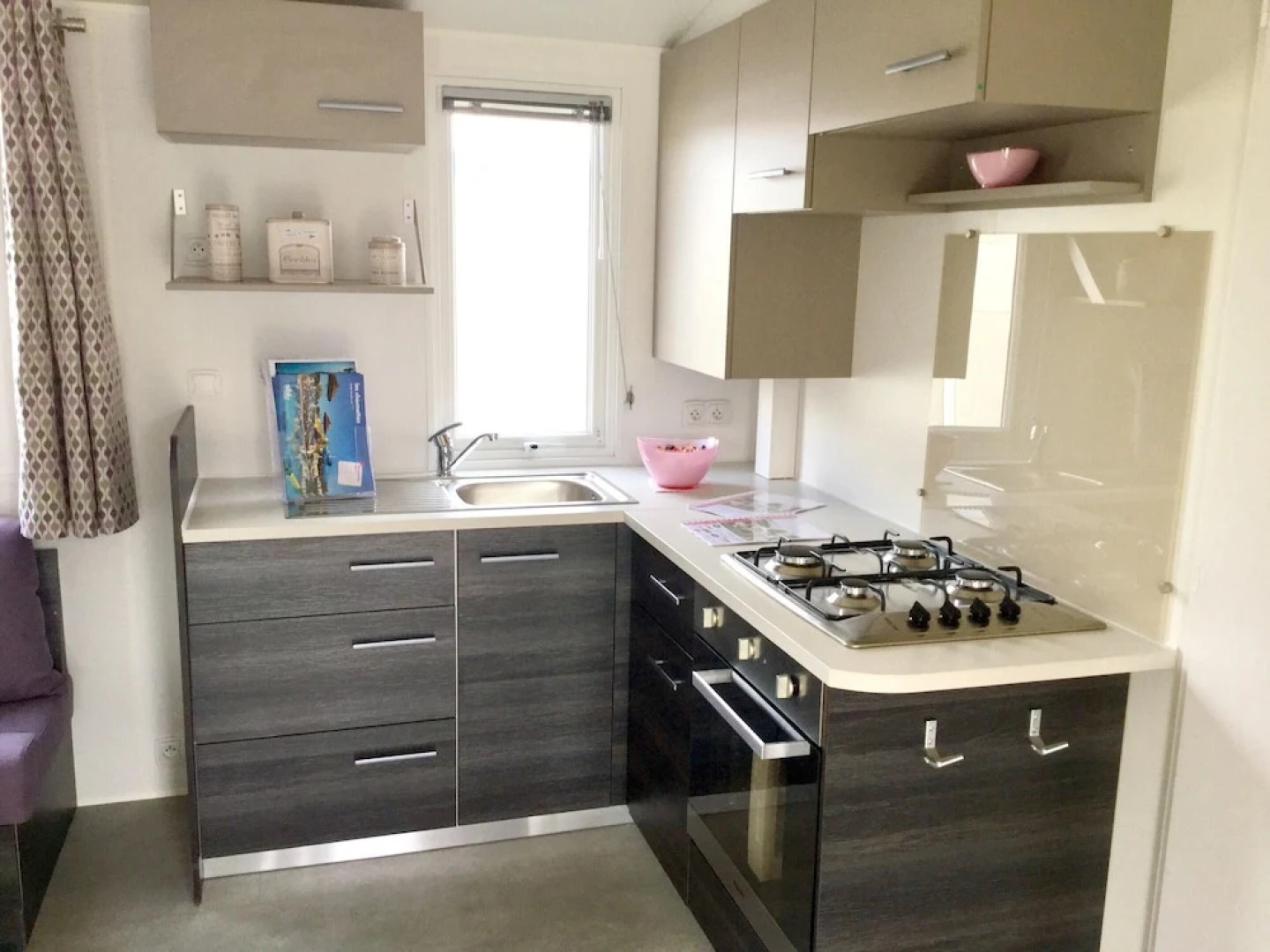 Property With 3 Bedrooms in Les Mathes, With Pool Access and Furnished