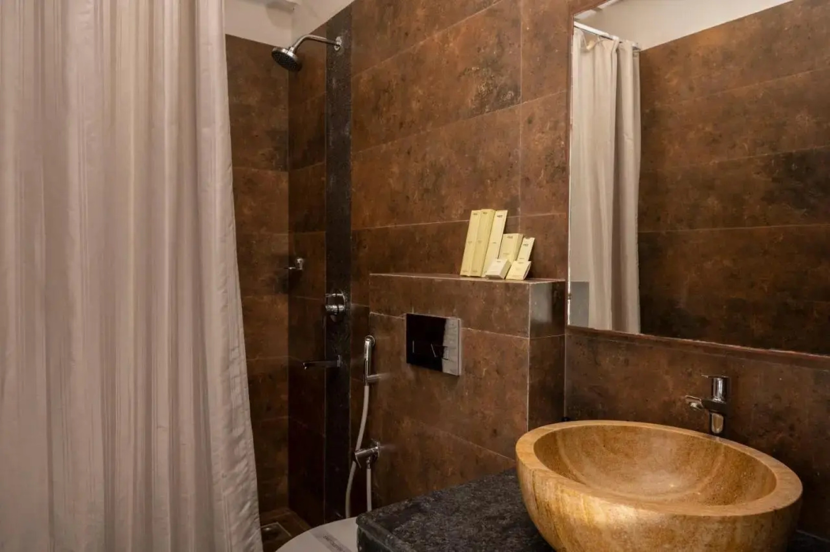 Richmonde Ananta Elite