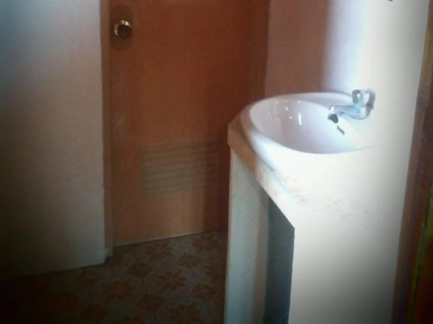 Hilltop Cottages & Resort