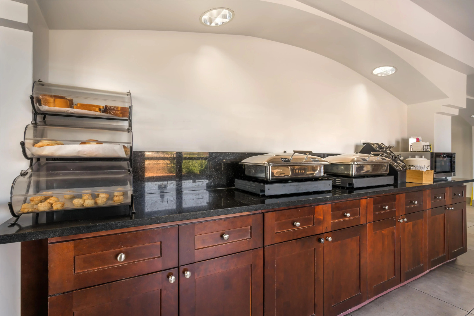 Best Western Plus King's Inn & Suites