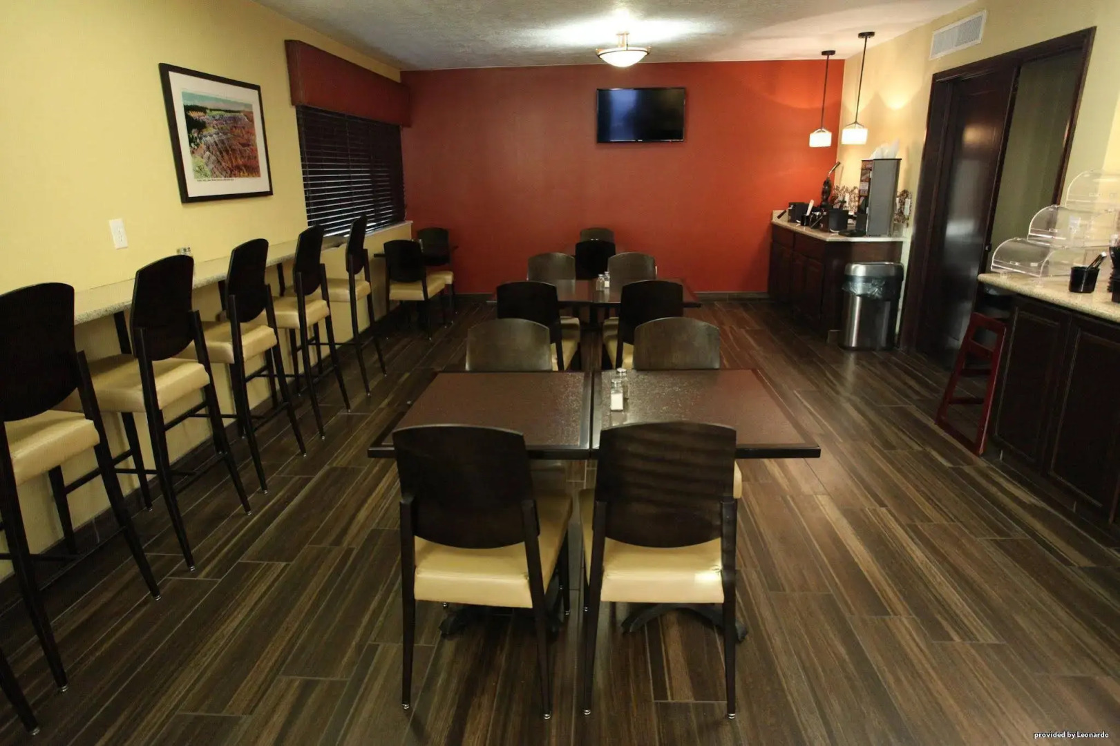 Best Western El Rey Inn Suites