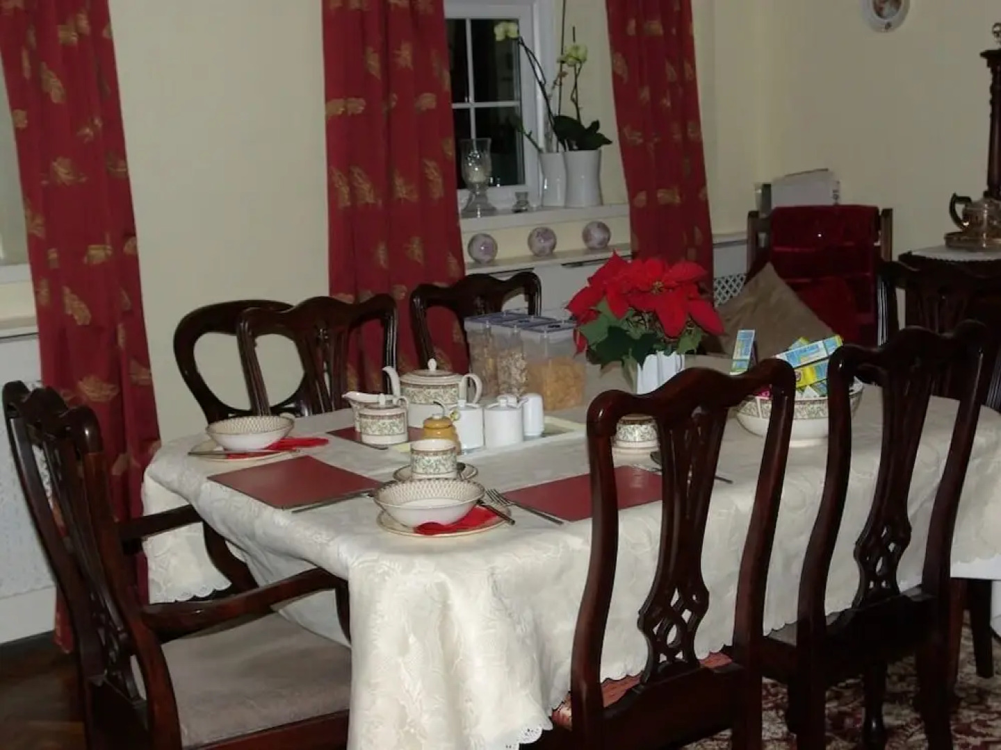 Limpert Bay Guest House