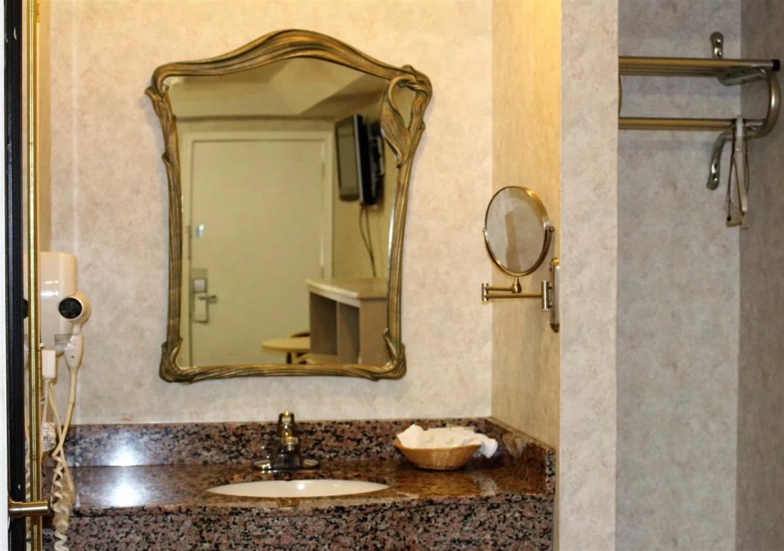 Country View Inn & Suites Atlantic City