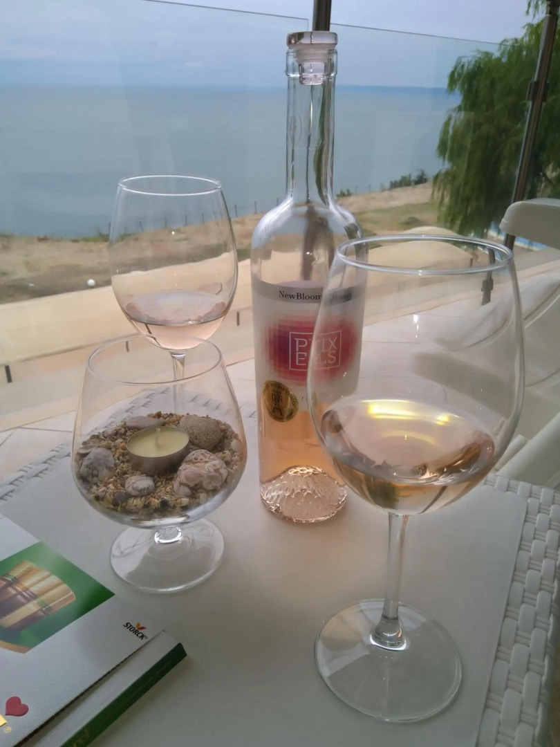 Private Apartment A12 in July Morning Seaside Resort