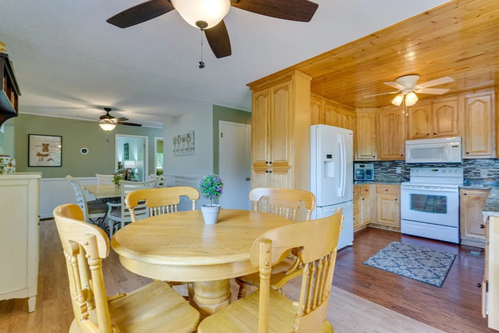 'skyview Retreat' Cabin w/ Mountain Views!