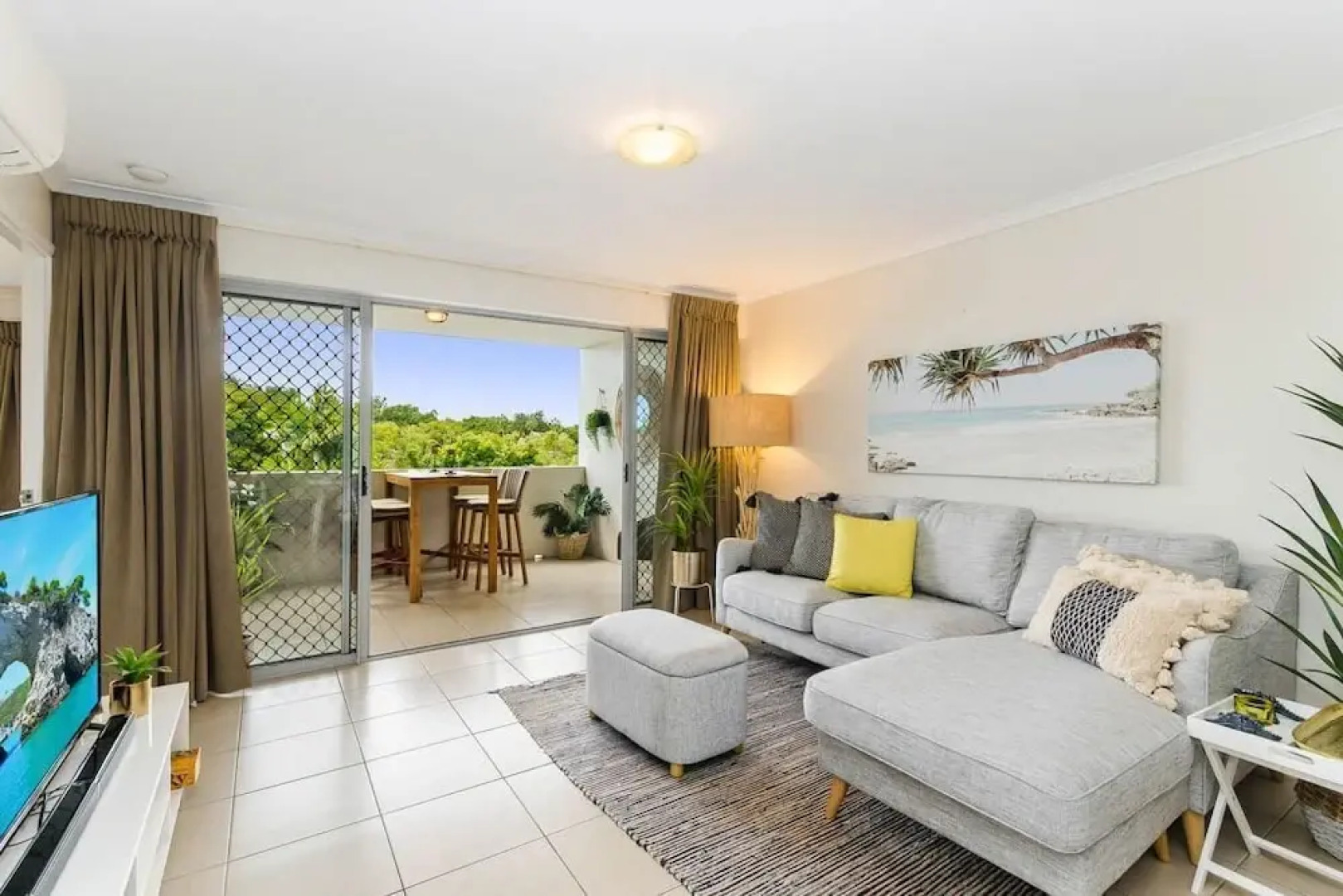 City Stadium Apartment on the riverfront