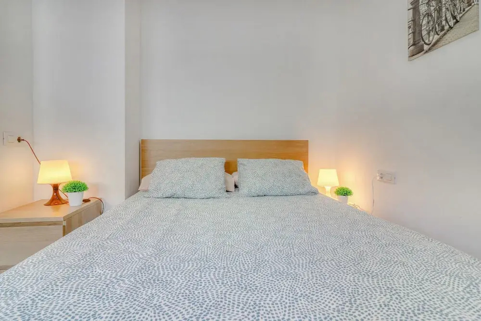 Spacious Terrace House w Ocean View 100m to the Beach