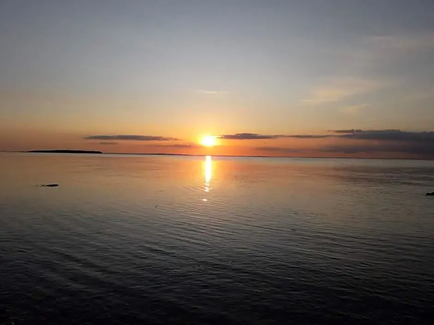 Cozy tiny room, mini kitchen and bathroom