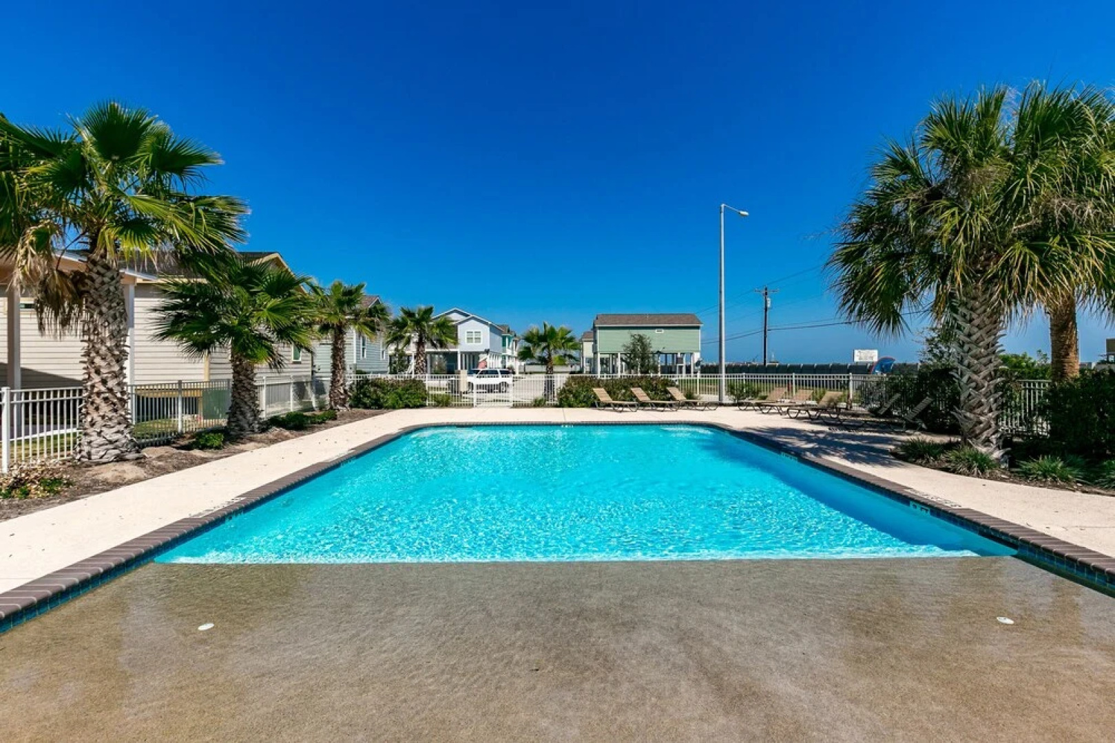 121 Barnacle Home 3 Bedrooms 2 Bathrooms Home