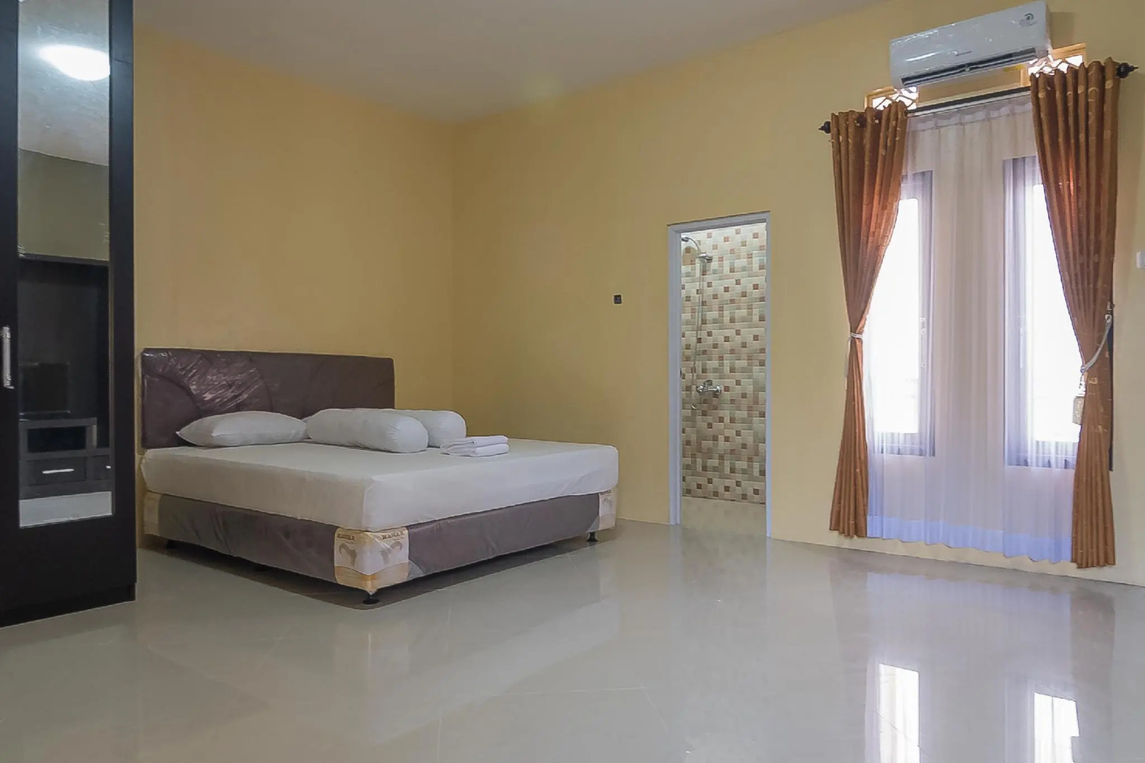 Aziz Guest House Syariah RedPartner