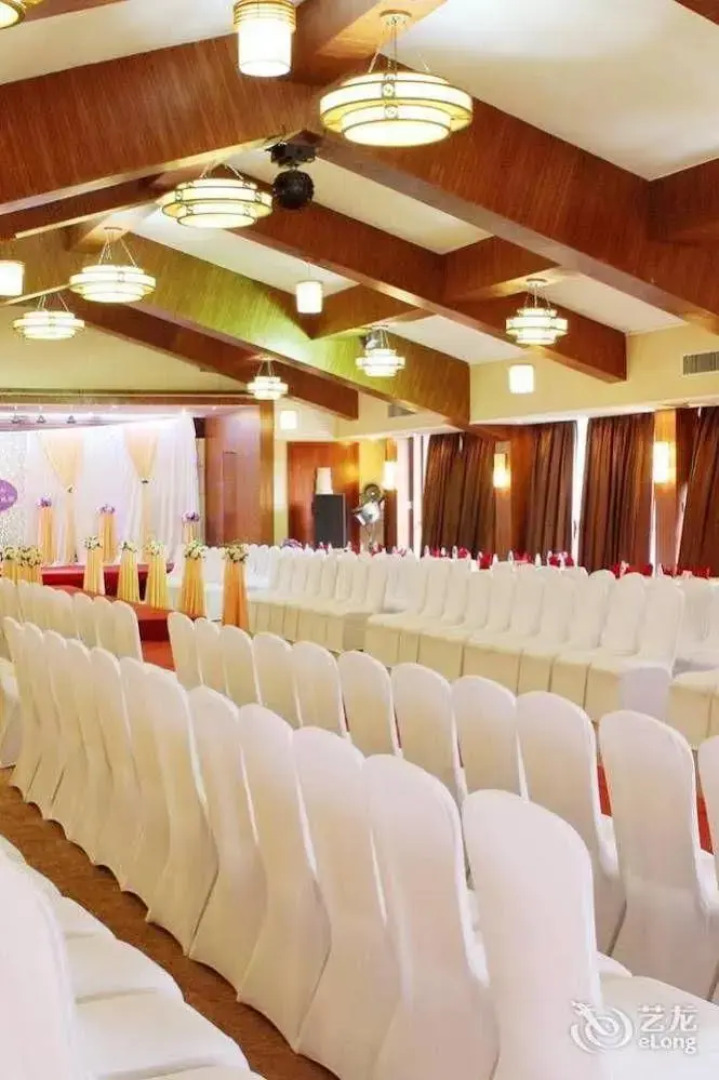 Yangshuo Tangrenjie Hotel