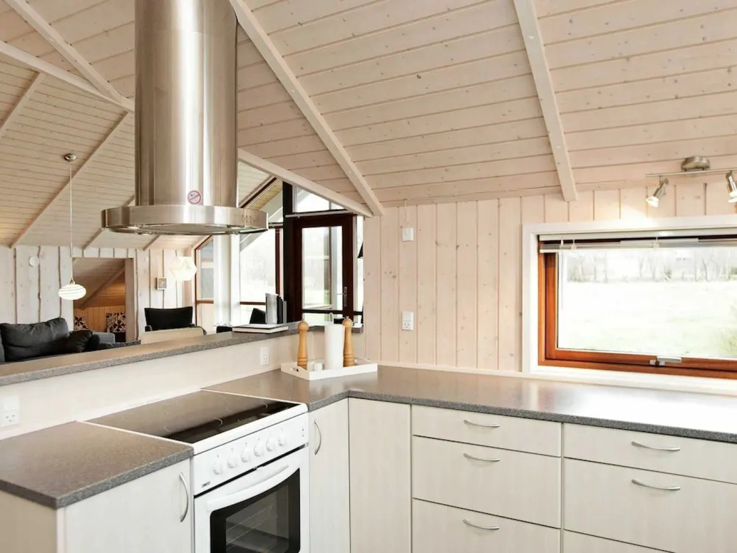 6 Person Holiday Home in Ansager