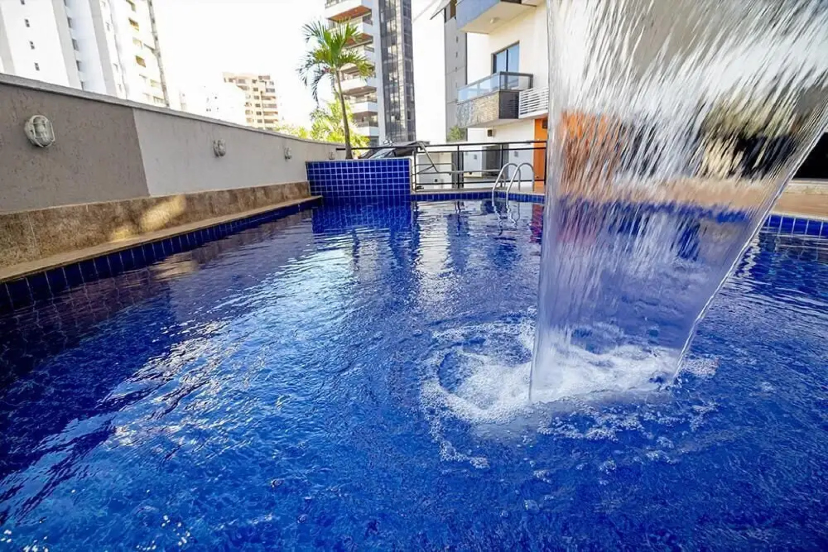 Flat Sun Square Residence