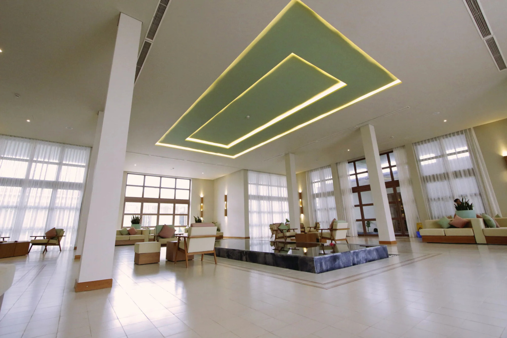 FLC Luxury Hotel Samson