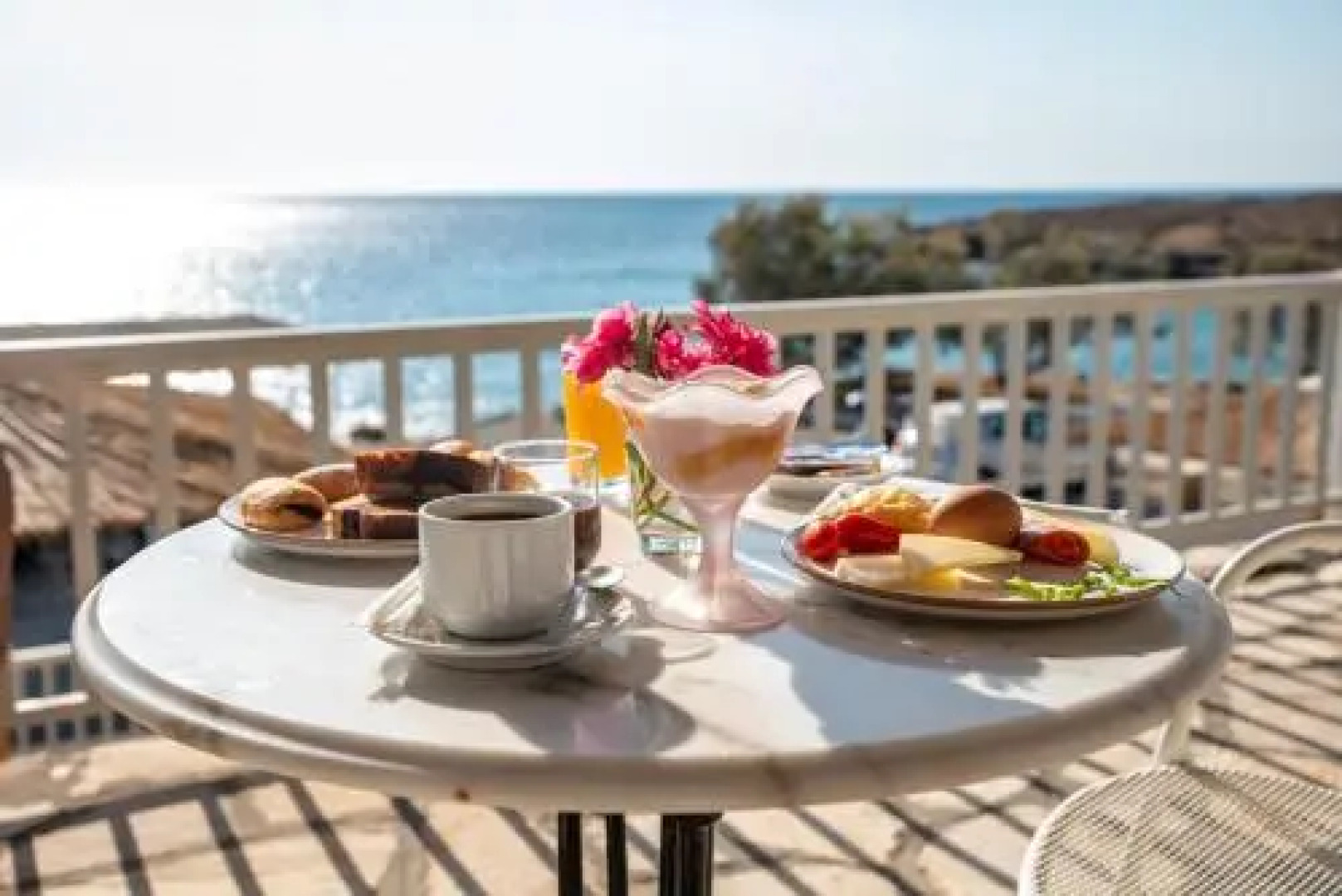 Agerino Studios & Apartments