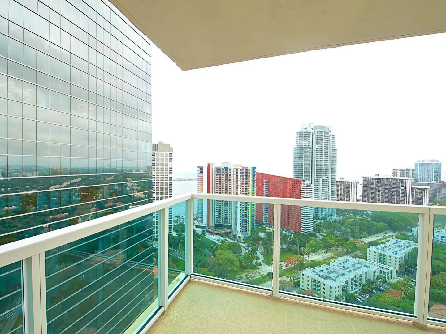 The Hotel House - One Broadway