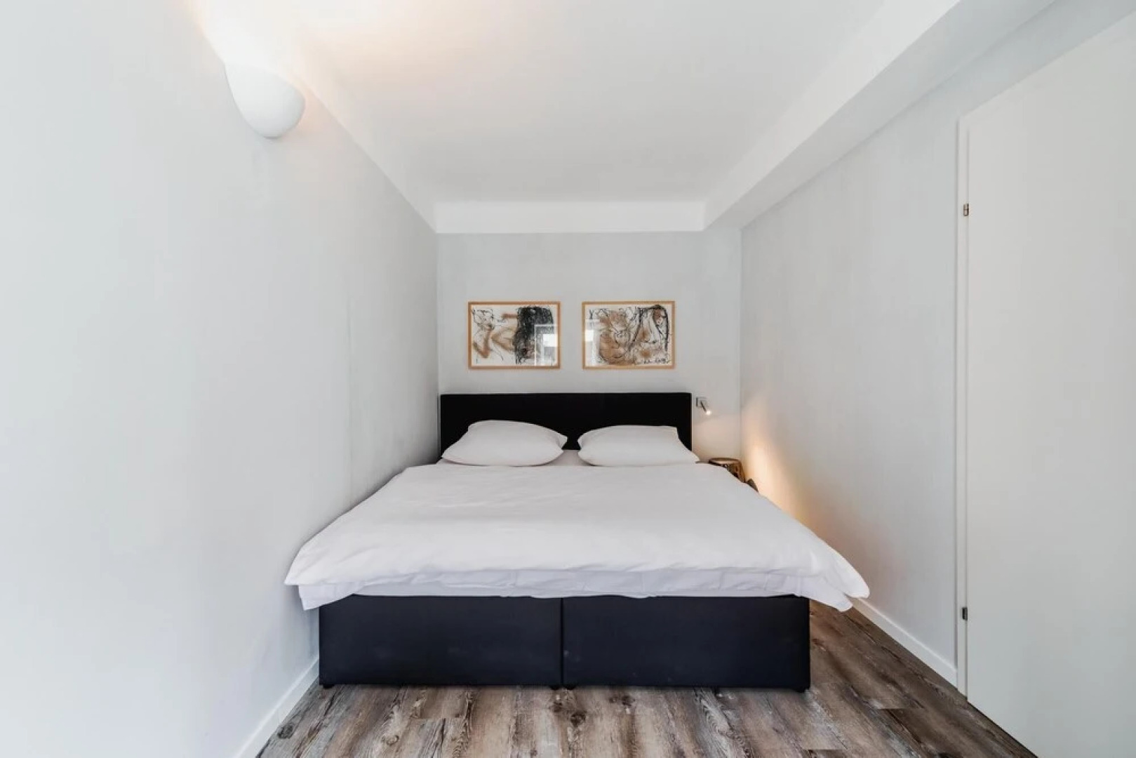 Deluxe Apartment With two Bedrooms in the Historic Downtown of D Rnstein