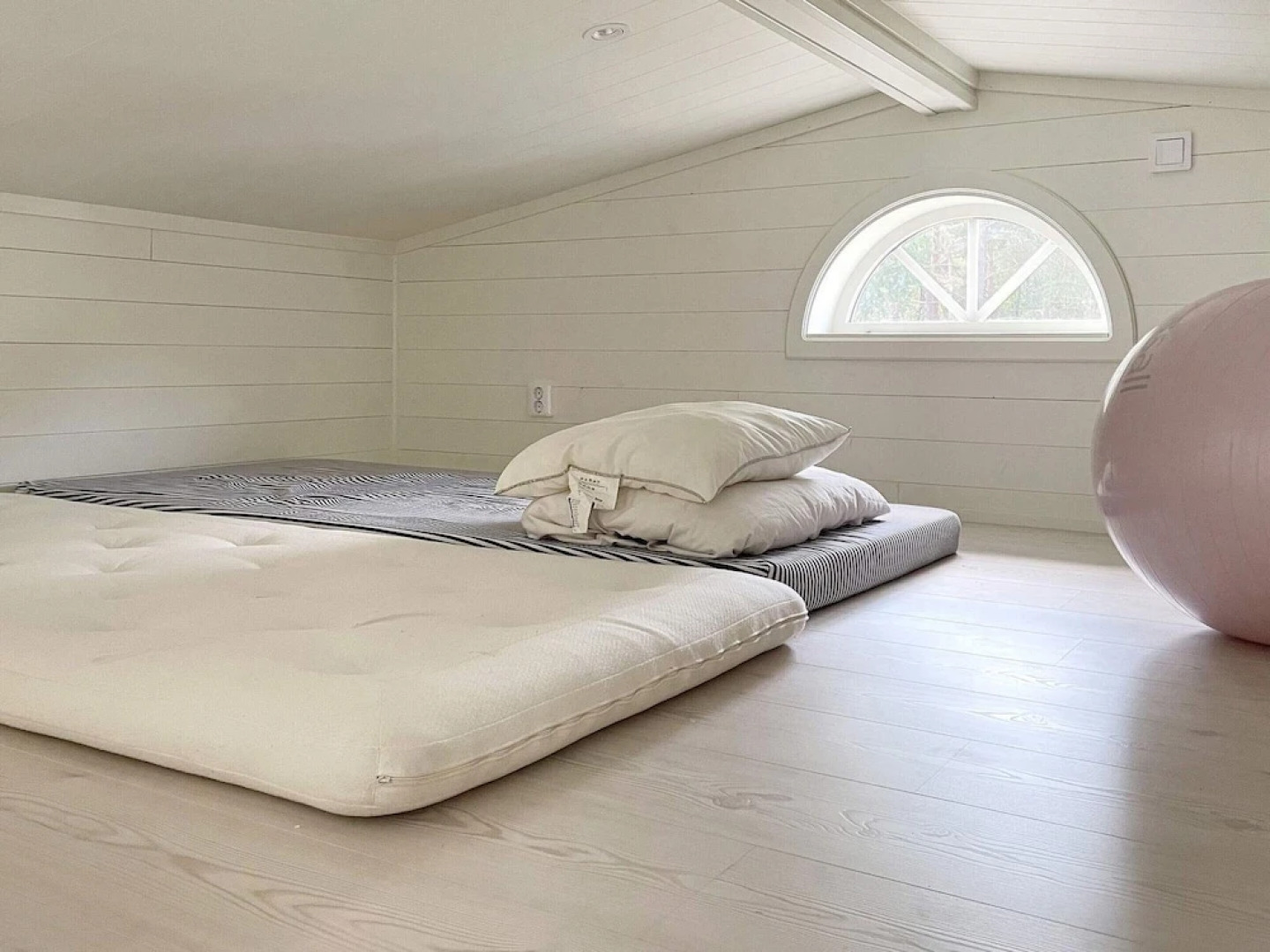 2 Person Holiday Home in Rockneby-by Traum