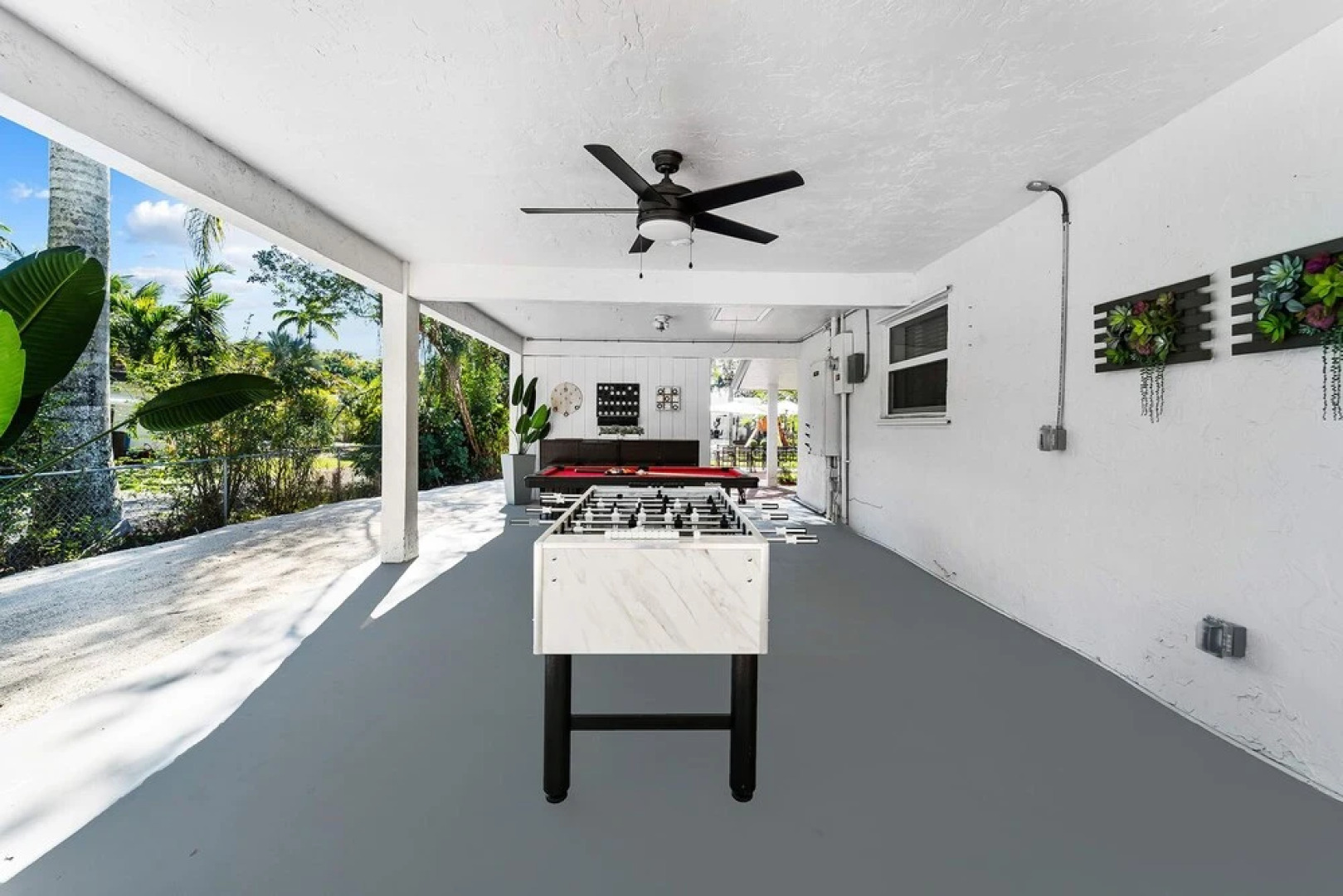 Spacious 8BR w/ Guesthouse + Pool & Tons of Games