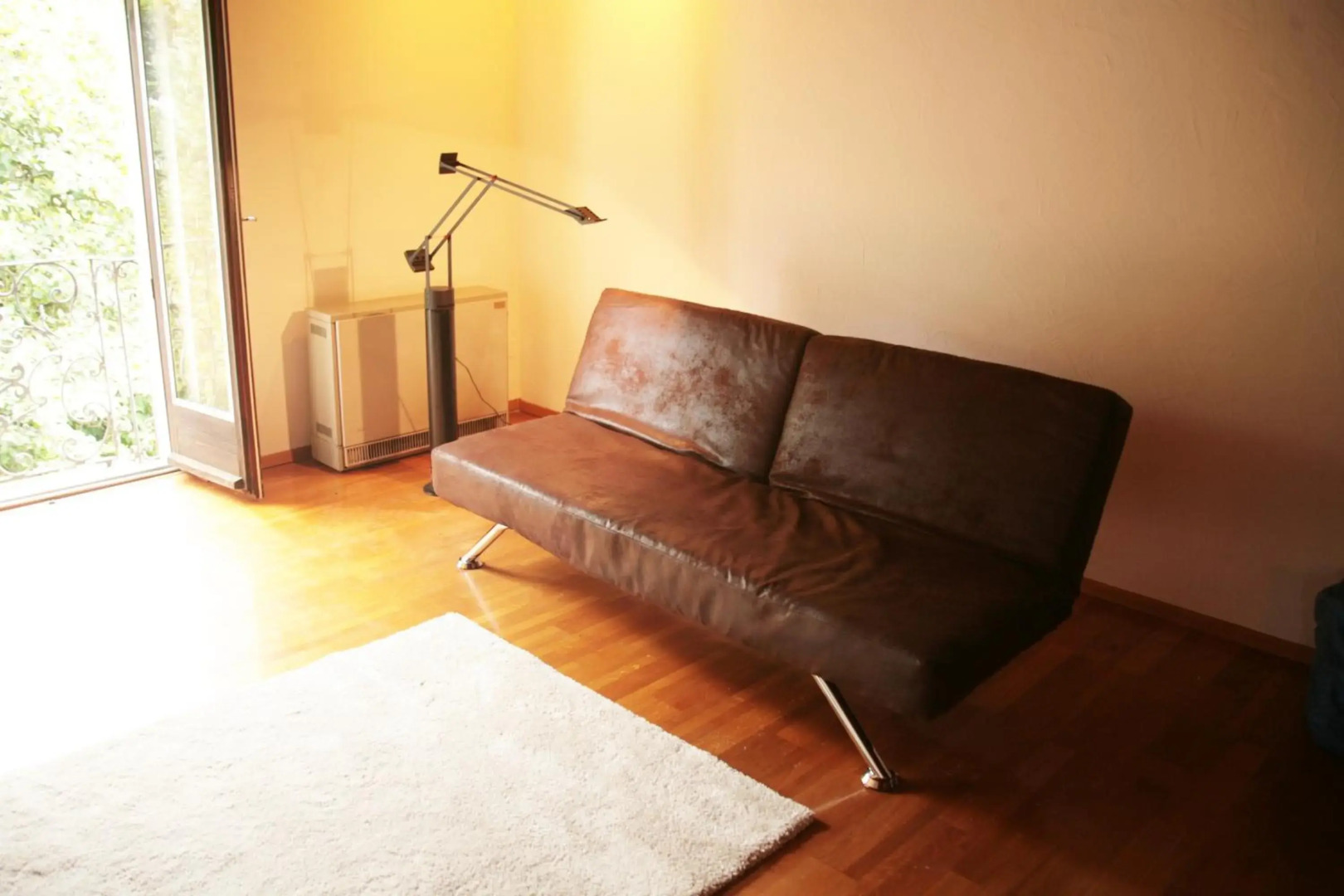 Cozy apartment in the green