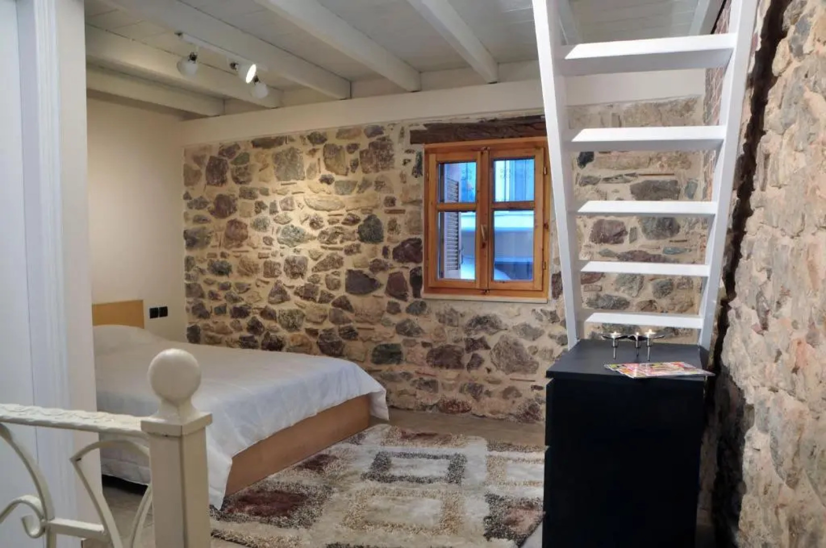 Limni Stone Apartments