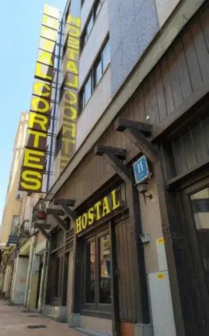 Hostal Cortes