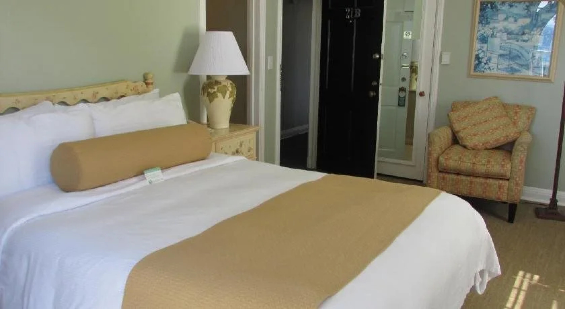 The Colonial Terrace