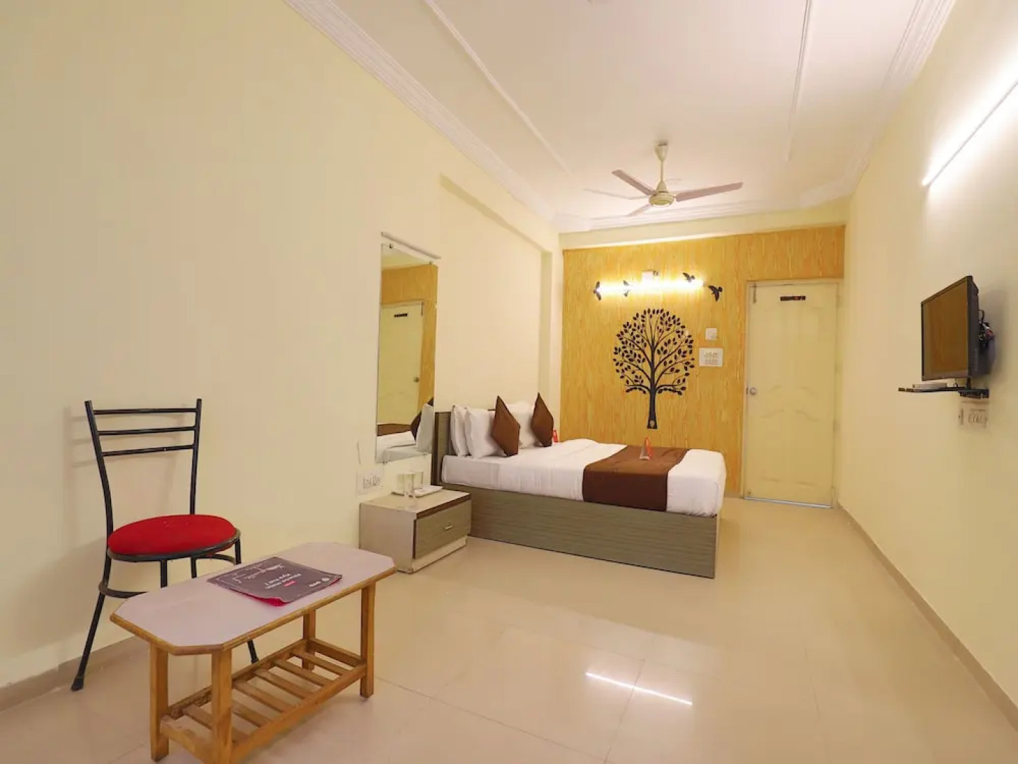 OYO 2178 Vibrant Residency