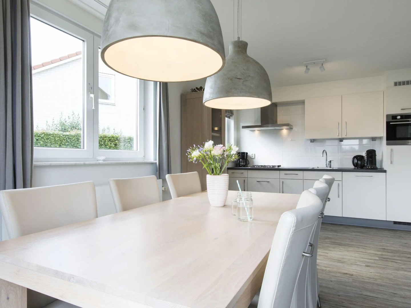 High-end Villa Nestled in Greenery