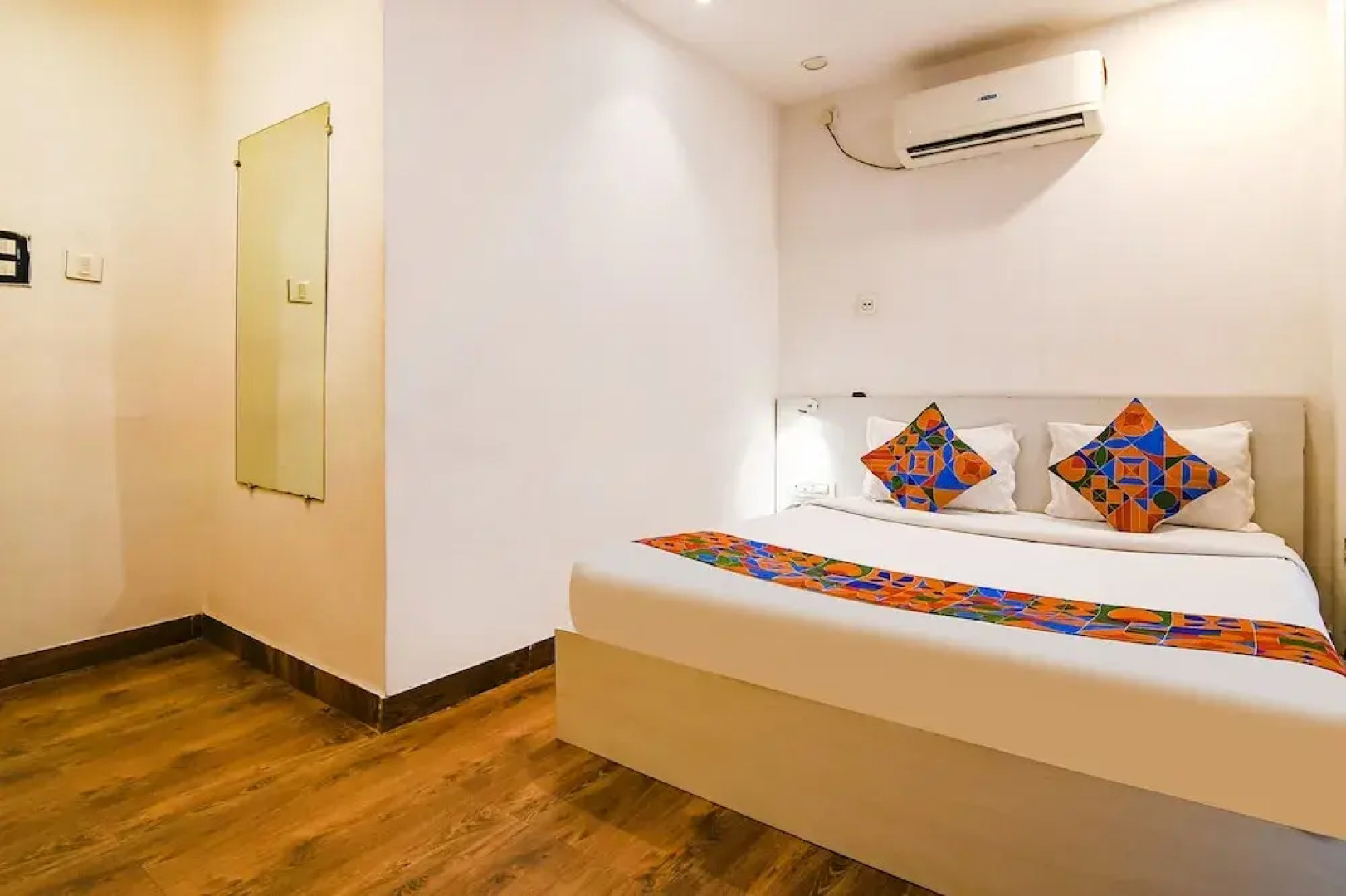 Transit Express By OYO Rooms